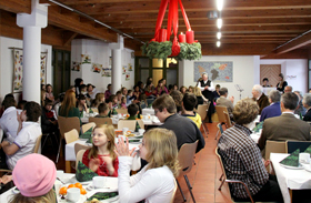 Besuch des Lions-Club Heidenheim im Kinderheim Gundelfingen zur Weihnachtszeit
